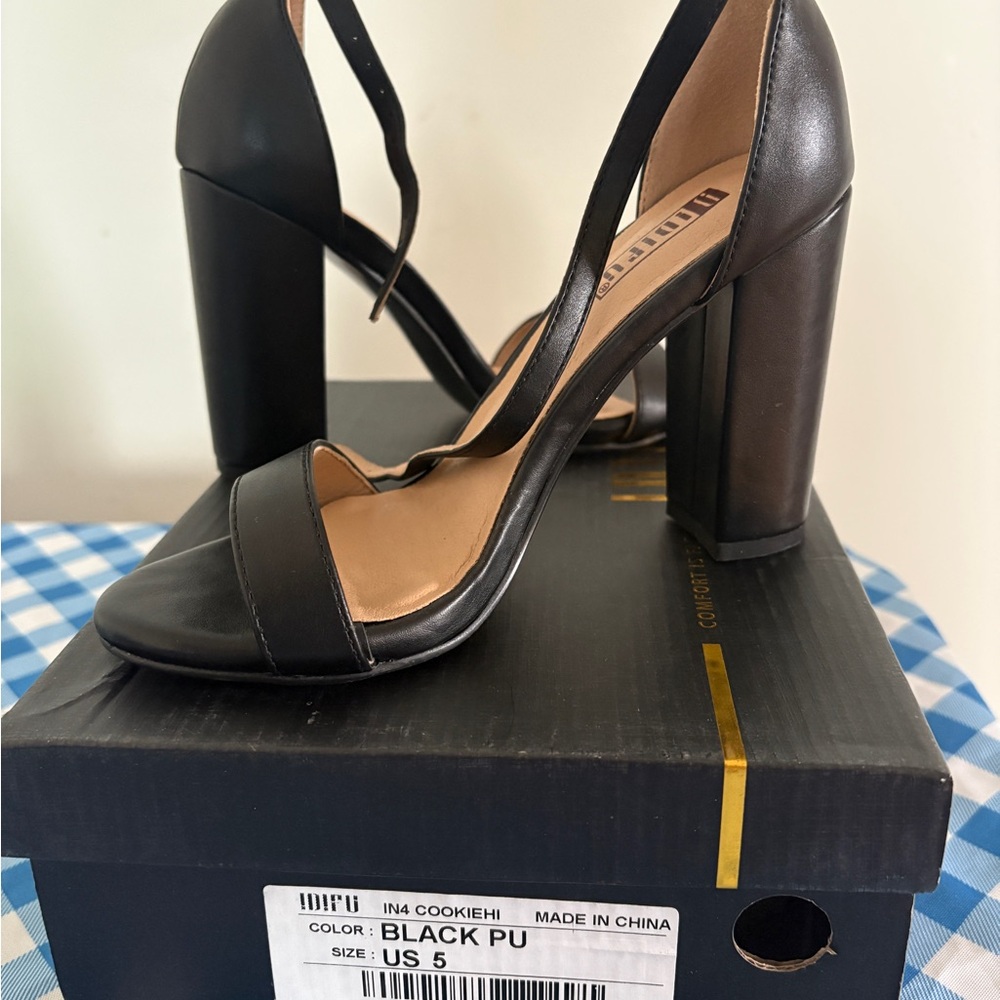 Elegant Black High Heel Sandals